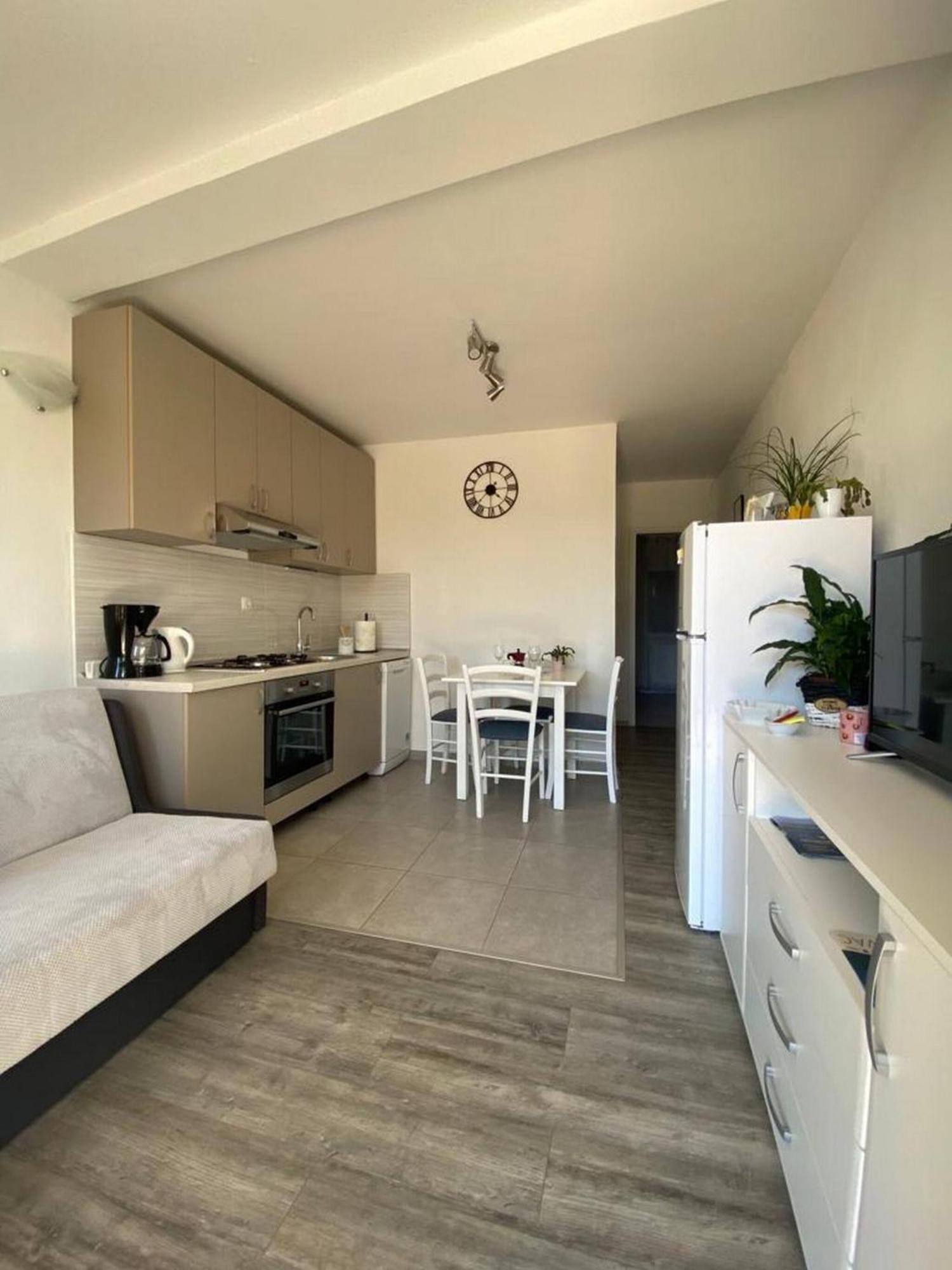Rural Apartment Ante Drniš Kültér fotó